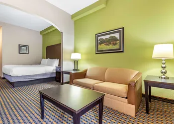 Comfort Inn & Suites Asheboro East hotel thumbnail 8