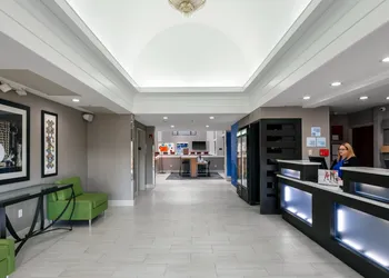 Holiday Inn Express & Suites Milton East I-10 by IHG hotel thumbnail 2