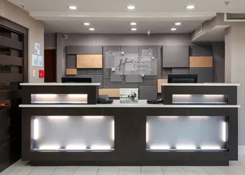 Holiday Inn Express & Suites Milton East I-10 by IHG hotel thumbnail 4