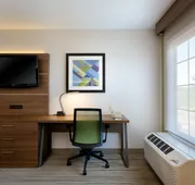 Holiday Inn Express & Suites Milton East I-10 by IHG hotel detail image 7