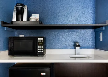 Holiday Inn Express & Suites Dayton-Huber Heights by IHG hotel thumbnail 6