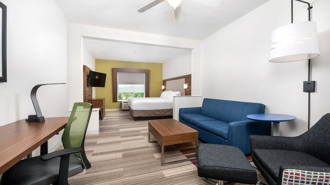 Holiday Inn Express Hotel & Suites Conroe I-45 North by IHG hotel detail image 6