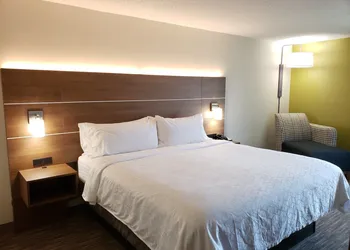 Holiday Inn Express Edgewood-Aberdeen-Bel Air by IHG hotel thumbnail 3