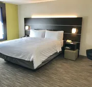 Holiday Inn Express Hotel & Suites Tracy by IHG hotel detail image 5