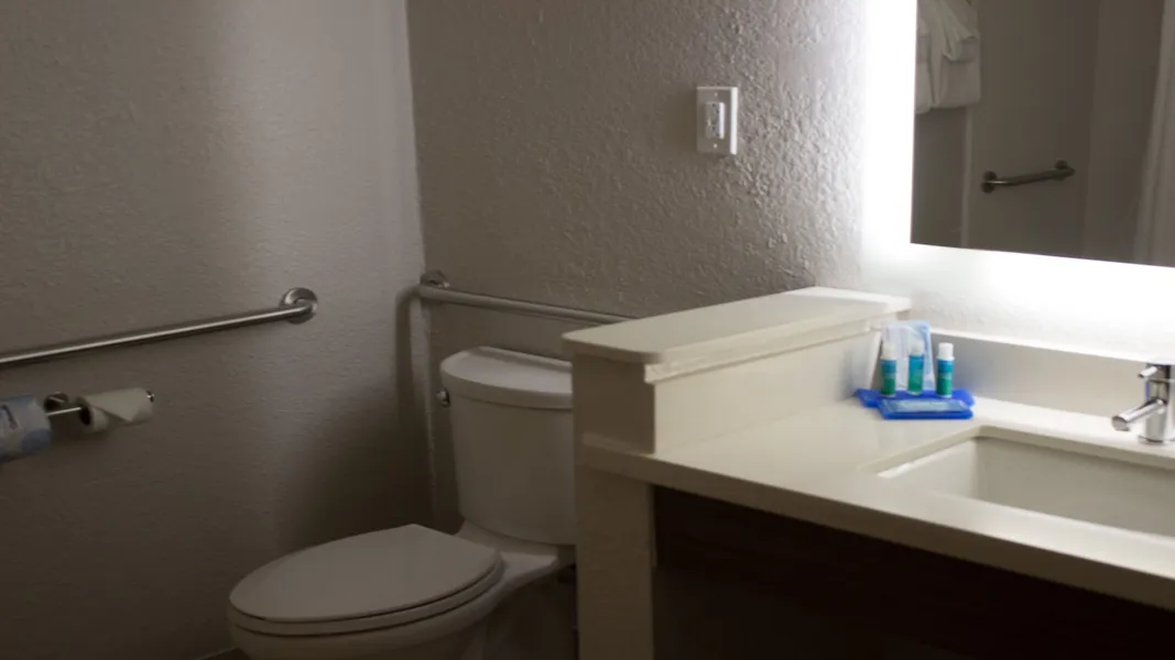 Holiday Inn Express Winfield by IHG hotel detail image 6