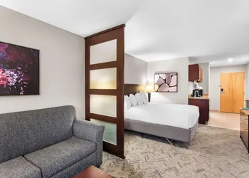 Best Western Oswego Hotel hotel thumbnail 7