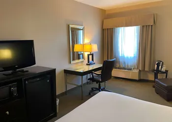 Wingate by Wyndham Ashland hotel thumbnail 3