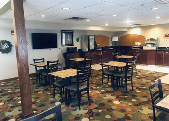 Wingate by Wyndham Ashland hotel thumbnail 8