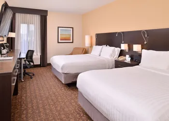 Holiday Inn Express & Suites Topeka West I-70 Wanamaker by IHG hotel thumbnail 3