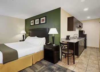 Holiday Inn Express & Suites Pekin (Peoria Area) by IHG hotel thumbnail 8