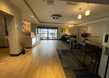 Comfort Inn & Suites Miami - Route 66 hotel thumbnail 3