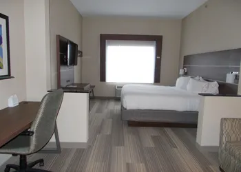 Comfort Inn & Suites Miami - Route 66 hotel thumbnail 7