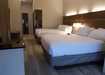Comfort Inn & Suites Miami - Route 66 hotel thumbnail 8