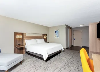 Holiday Inn Express & Suites Florida City by IHG hotel thumbnail 5