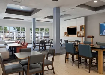 Holiday Inn Express St. Petersburg North (I-275) by IHG hotel thumbnail 4