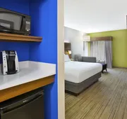 Holiday Inn Express & Suites Milford by IHG hotel detail image 5