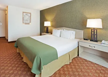 Holiday Inn Express & Suites Corbin by IHG hotel thumbnail 3