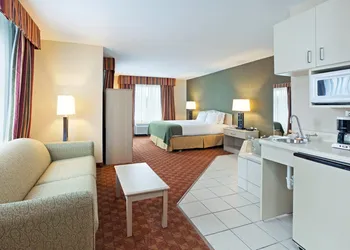 Holiday Inn Express & Suites Corbin by IHG hotel thumbnail 7