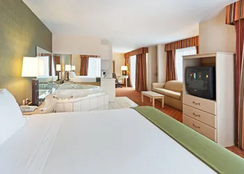 Holiday Inn Express & Suites Corbin by IHG hotel thumbnail 8