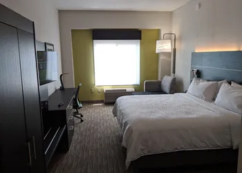 Holiday Inn Express & Suites Charlotte-Concord-I-85 by IHG hotel thumbnail 3