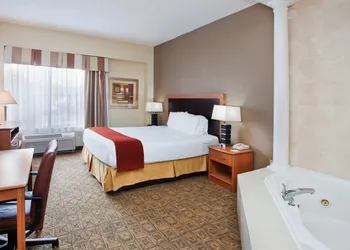 Holiday Inn Express & Suites Charlotte-Concord-I-85 by IHG hotel thumbnail 6