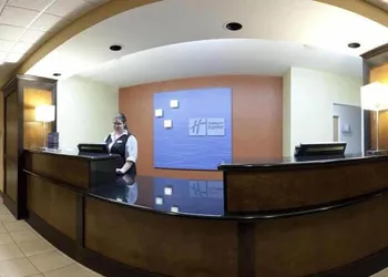 Holiday Inn Express & Suites Wauseon by IHG hotel thumbnail 2