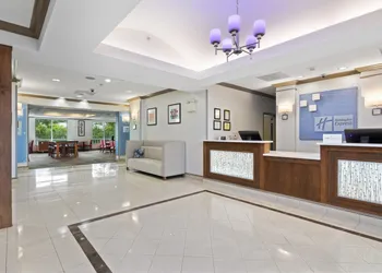 Holiday Inn Express Hotel & Suites Bethlehem by IHG hotel thumbnail 4