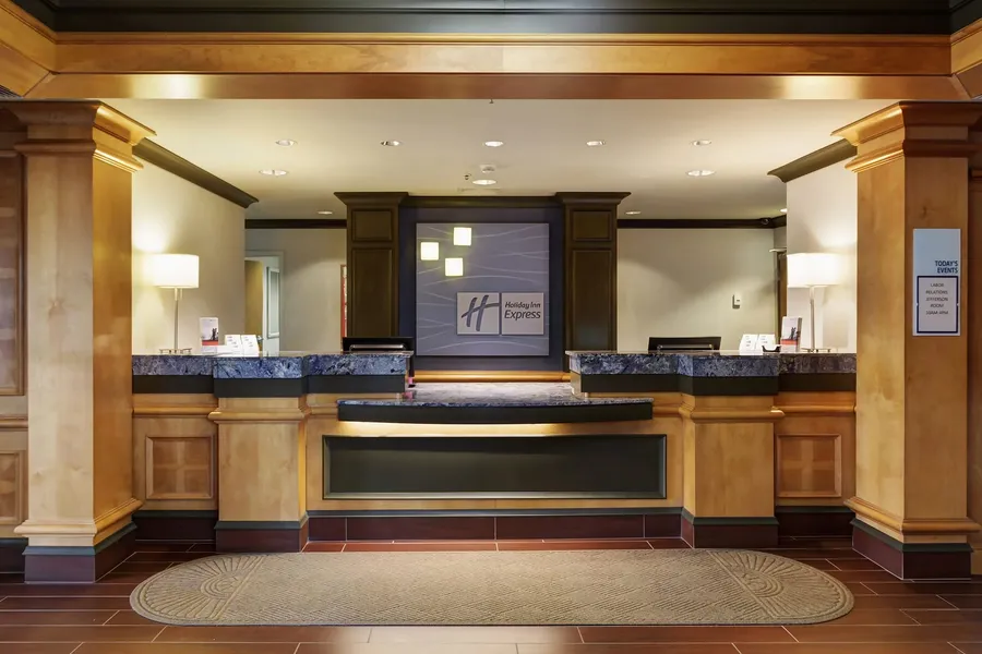 Holiday Inn Express Hotel & Suites Warwick-Providence (Arpt) by IHG hotel detail image 2