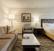 Holiday Inn Express Hotel & Suites Warwick-Providence (Arpt) by IHG hotel detail image 3