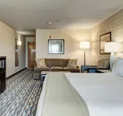 Holiday Inn Express Hotel & Suites Warwick-Providence (Arpt) by IHG hotel detail image 7