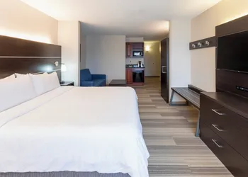 Holiday Inn Express & Suites Vadnais Heights by IHG hotel thumbnail 5