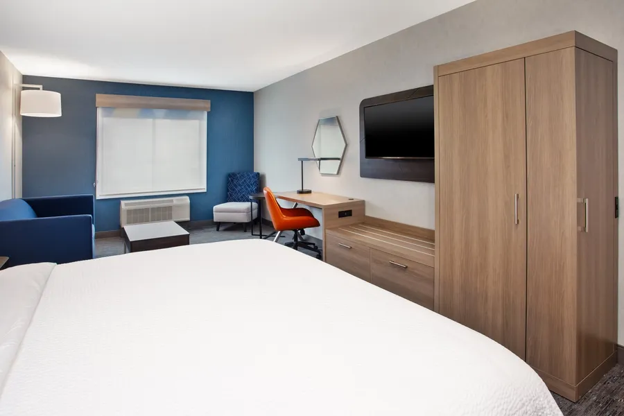 Holiday Inn Express Hotel & Suites Belleville by IHG hotel detail image 6