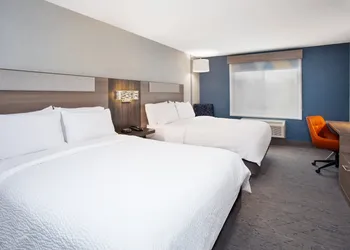 Holiday Inn Express Hotel & Suites Belleville by IHG hotel thumbnail 8