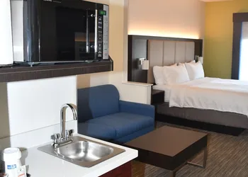 Holiday Inn Express Evanston by IHG hotel thumbnail 5