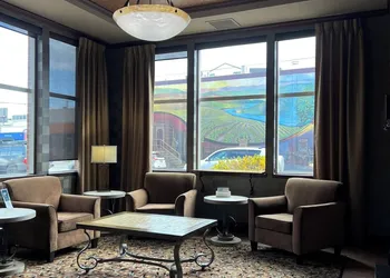 Holiday Inn Express Hotel & Suites Portland-NW Downtown by IHG hotel thumbnail 3