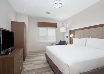 Holiday Inn Express & Suites Amarillo by IHG hotel thumbnail 8