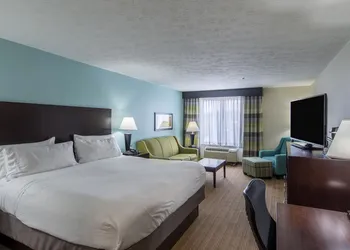 Holiday Inn Express Dandridge by IHG hotel thumbnail 2