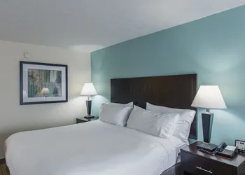 Holiday Inn Express Dandridge by IHG hotel thumbnail 4