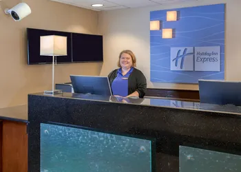 Holiday Inn Express Hotel & Suites Canton by IHG hotel thumbnail 2