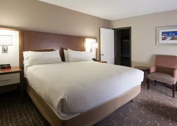 Holiday Inn Express Hotel & Suites Spence Lane by IHG hotel thumbnail 3