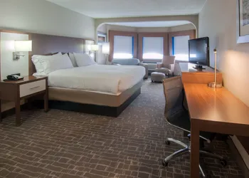 Holiday Inn Express Hotel & Suites Spence Lane by IHG hotel thumbnail 4