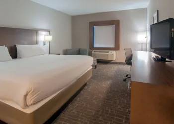 Holiday Inn Express Hotel & Suites Spence Lane by IHG hotel thumbnail 6