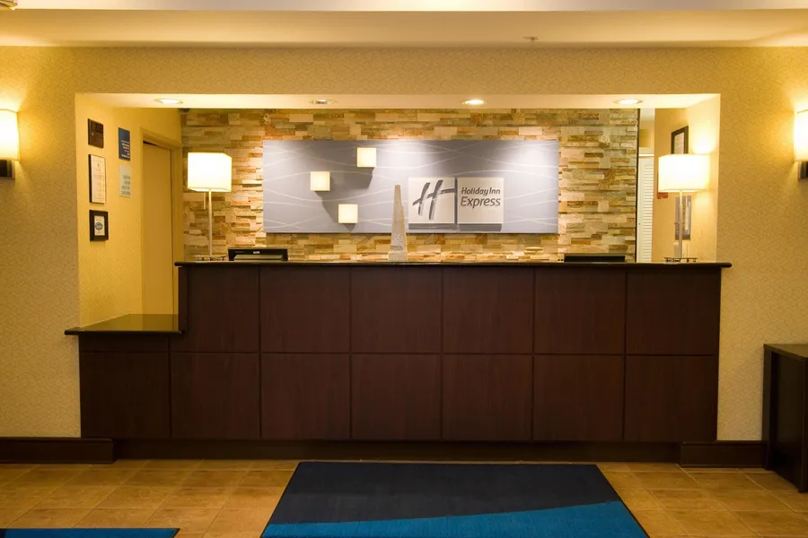 Holiday Inn Express Hotel & Suites Chicago-Algonquin by IHG hotel detail image 2