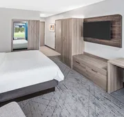 Holiday Inn Express Hotel & Suites Chicago-Algonquin by IHG hotel detail image 4