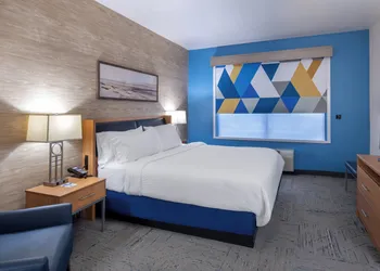 Holiday Inn Express Hotel & Suites Henderson by IHG hotel thumbnail 4