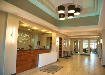 Hampton Inn & Suites Cathedral City hotel thumbnail 2