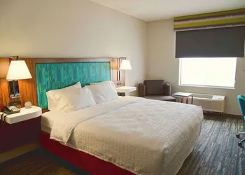 Hampton Inn & Suites Cathedral City hotel thumbnail 5