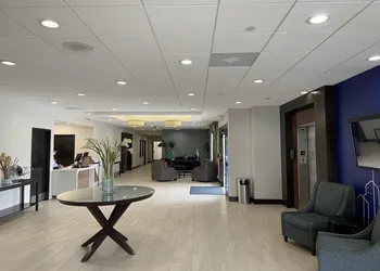 Holiday Inn Express Hotel & Suites Hermosa Beach by IHG hotel thumbnail 2
