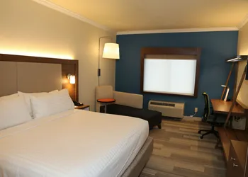 Holiday Inn Express Hotel & Suites Greenville by IHG hotel thumbnail 4