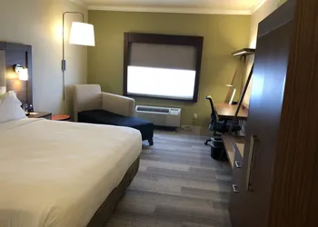 Holiday Inn Express Hotel & Suites Greenville by IHG hotel thumbnail 6